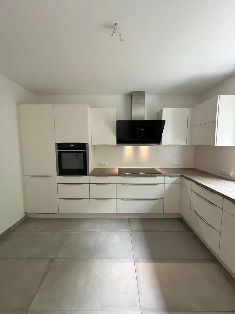 4 Zimmer Wohnung mit 122 m² in Berlin – Bild 2