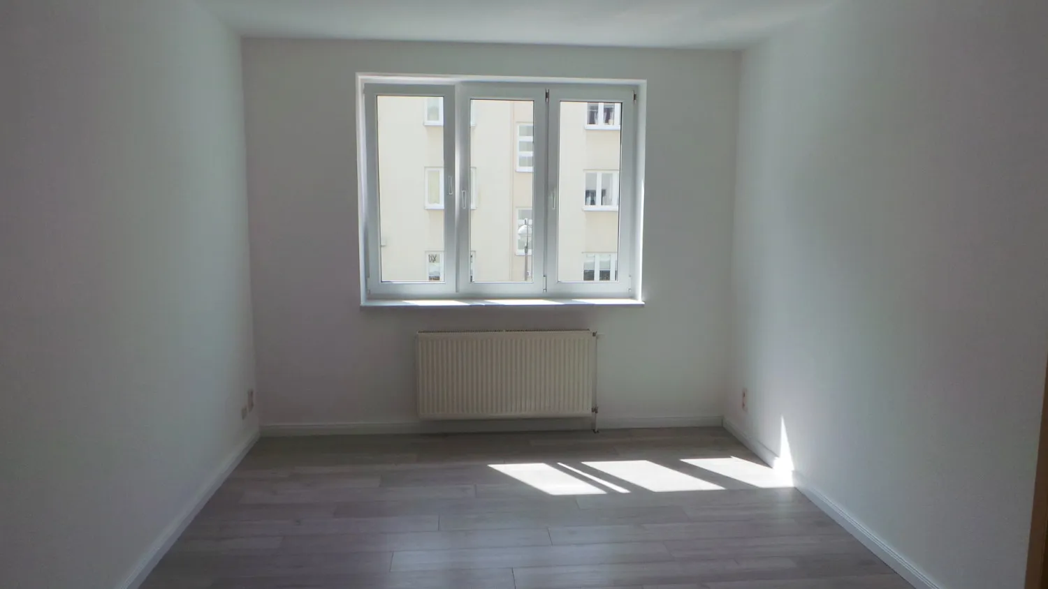3 Zimmer Wohnung mit 64 m² in Rostock – Bild 1