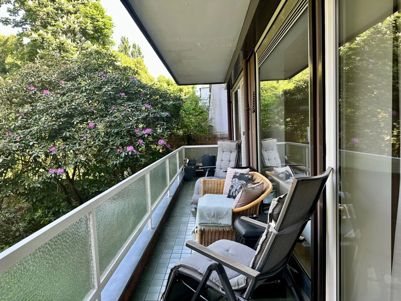 2 Zimmer Wohnung mit 82 m² in Düsseldorf – Bild 3