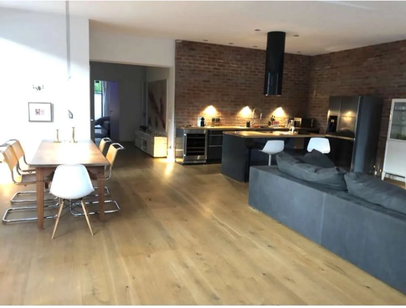 4 Zimmer Wohnung mit 158 m² in Hamburg – Bild 1