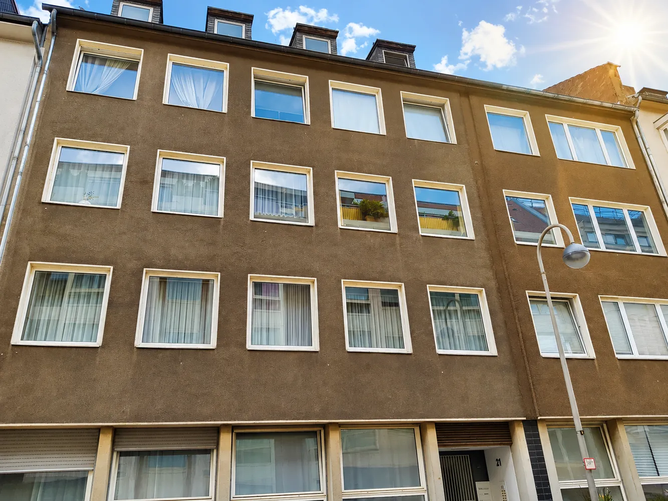 3 Zimmer Wohnung mit 140 m² in Köln – Bild 1