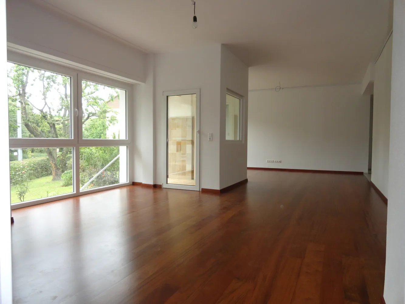 5 Zimmer Wohnung mit 135 m² in Stuttgart – Bild 2
