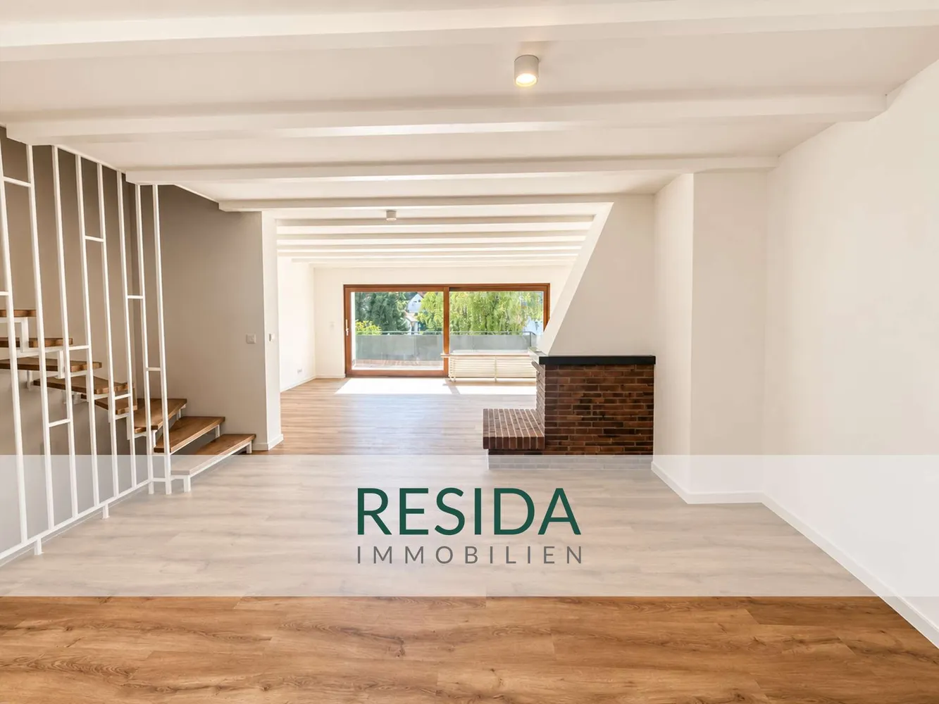 7 Zimmer Haus mit 230 m² in Stuttgart – Bild 1