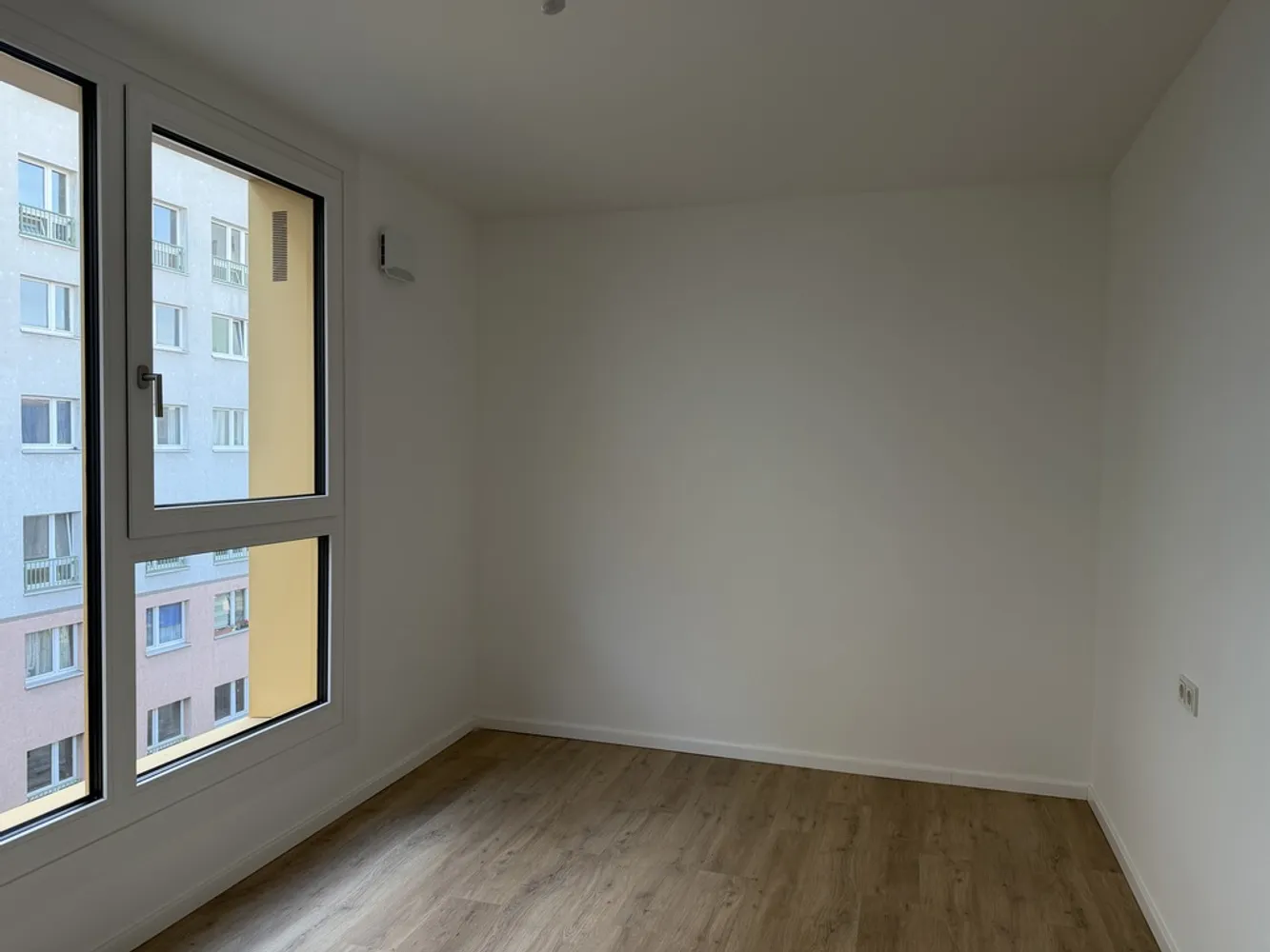 4 Zimmer Wohnung mit 99 m² in Berlin – Bild 3