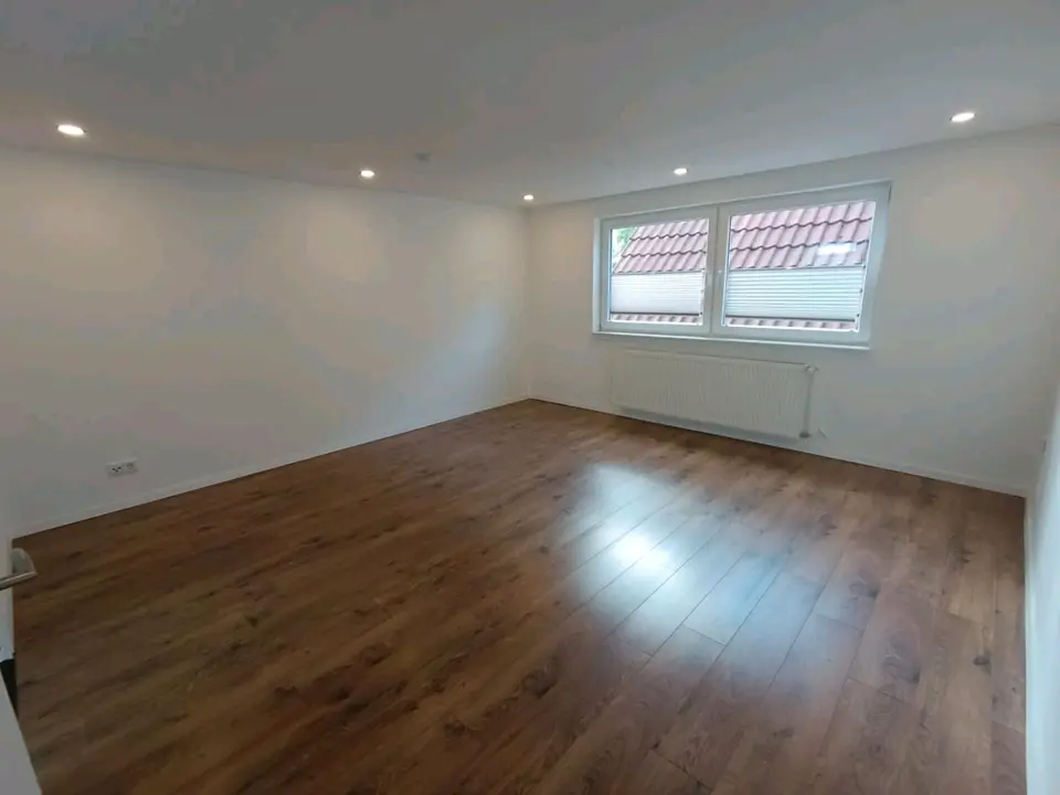 2 Zimmer Wohnung mit 82 m² in Leer – Bild 1