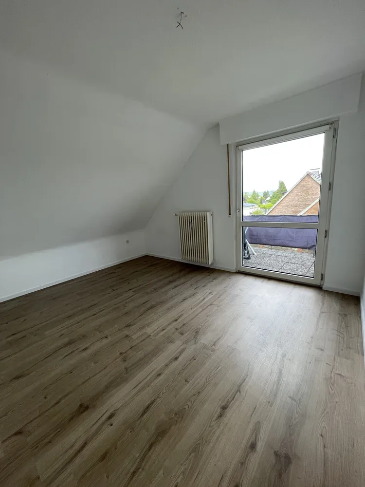 3 Zimmer Wohnung mit 72 m² in Bergisch Gladbach – Bild 4