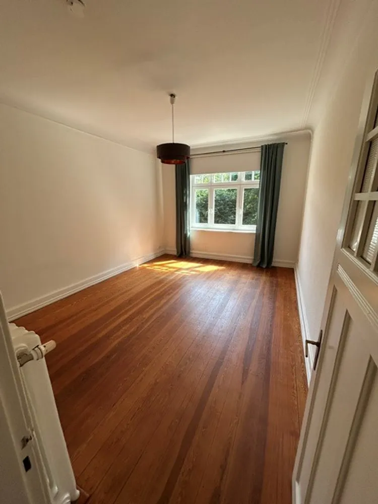 7 Zimmer Wohnung mit 192 m² in Hamburg – Bild 8