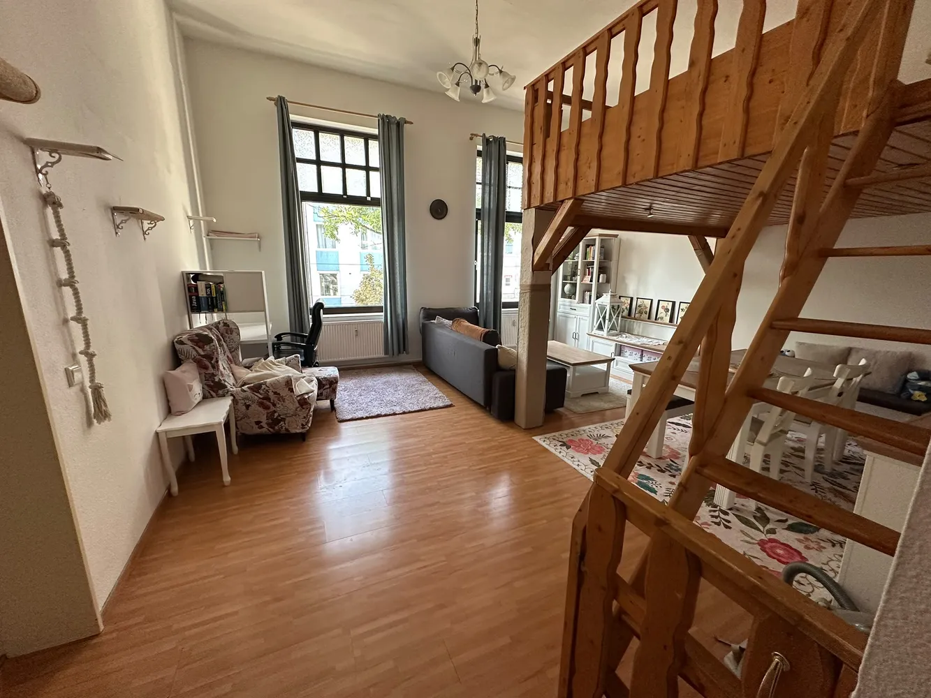 2 Zimmer Wohnung mit 69 m² in Düsseldorf – Bild 1