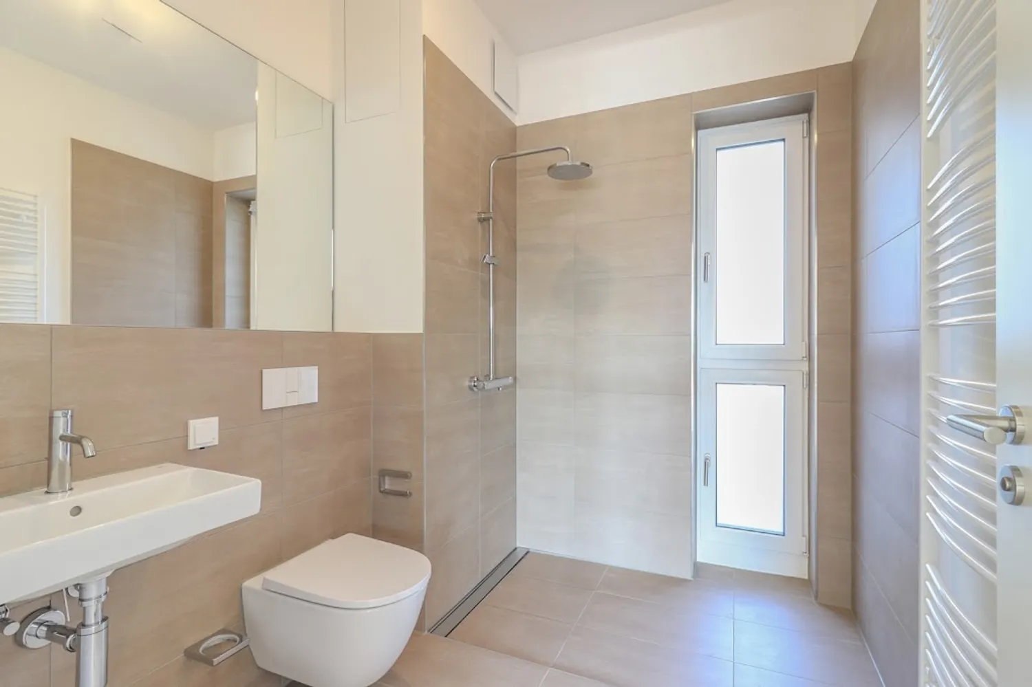 4 Zimmer Wohnung mit 139 m² in Frankfurt am Main – Bild 12