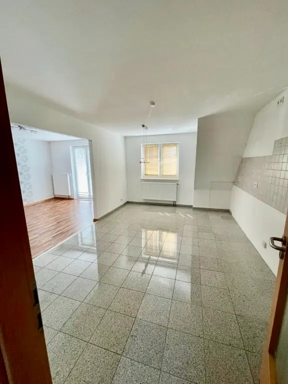 3 Zimmer Wohnung mit 76 m² in Wilhelmshaven – Bild 2
