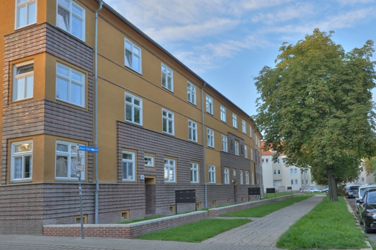 2 Zimmer Wohnung mit 53 m² in Halle (Saale) – Bild 2