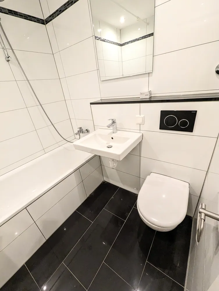 2 Zimmer Wohnung mit 53 m² in Düsseldorf – Bild 1