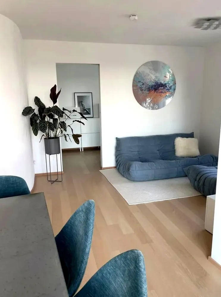 3 Zimmer Wohnung mit 72 m² in München – Bild 2