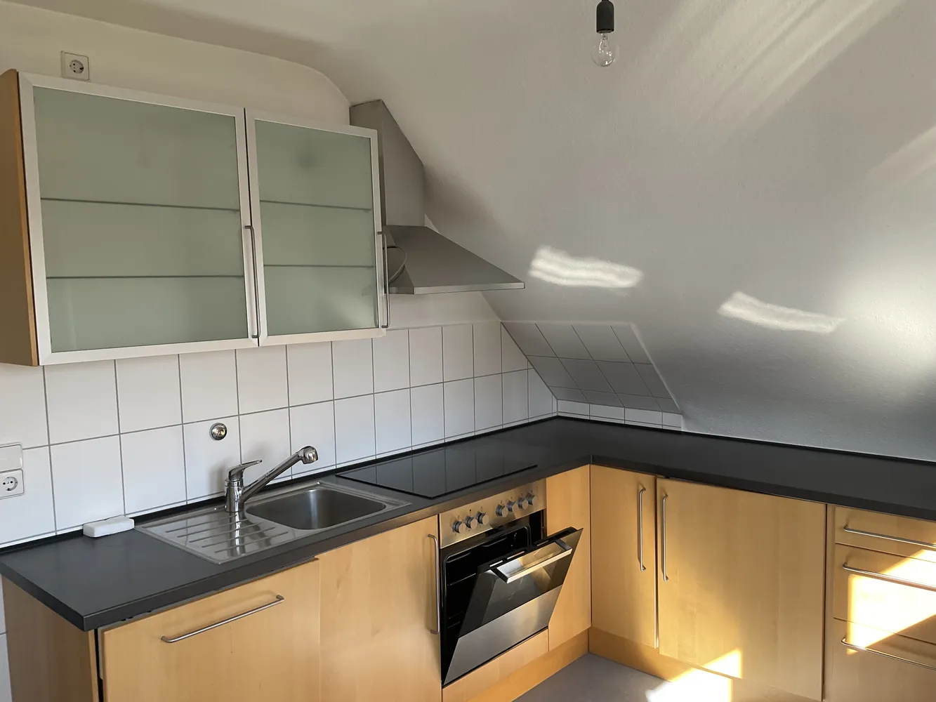 2 Zimmer Wohnung mit 60 m² in Stuttgart – Bild 2