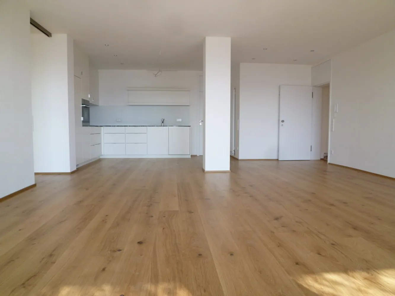 2 Zimmer Wohnung mit 99 m² in Stuttgart – Bild 2