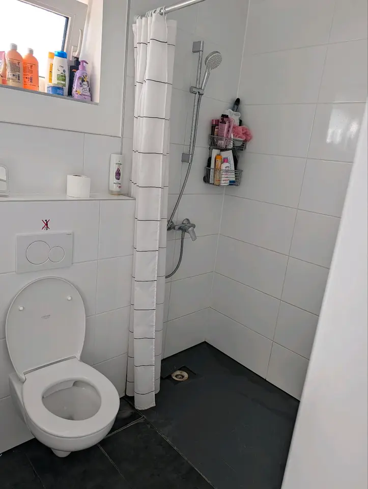 8 Zimmer Wohnung mit 12 m² in Köln – Bild 6