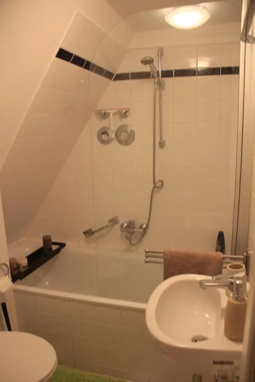 Shared room with 75 m² in Stuttgart – Photo 9