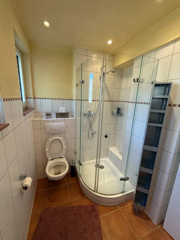 8 Zimmer Haus mit 195 m² in Hilden – Bild 2