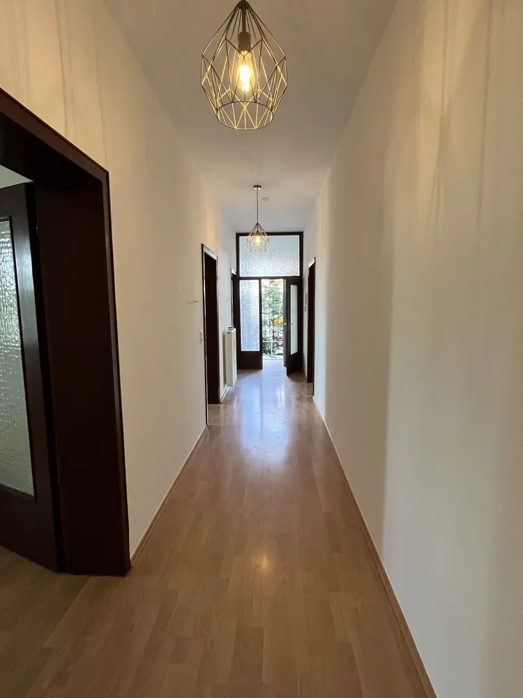 4 room apartment with 100 m² in Cologne – Photo 1