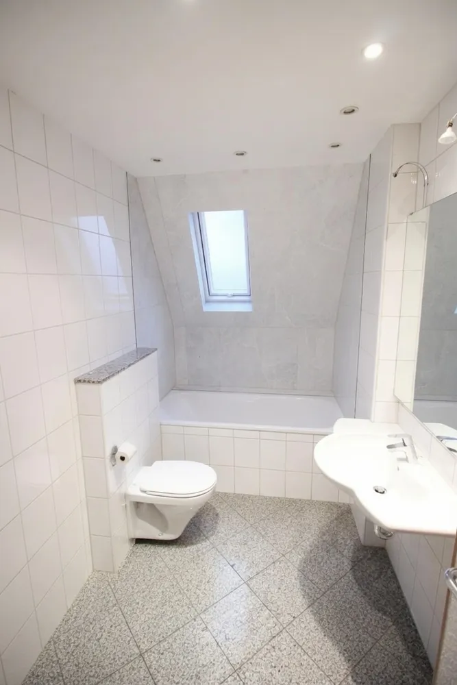 4 Zimmer Wohnung mit 100 m² in Frankfurt am Main – Bild 5