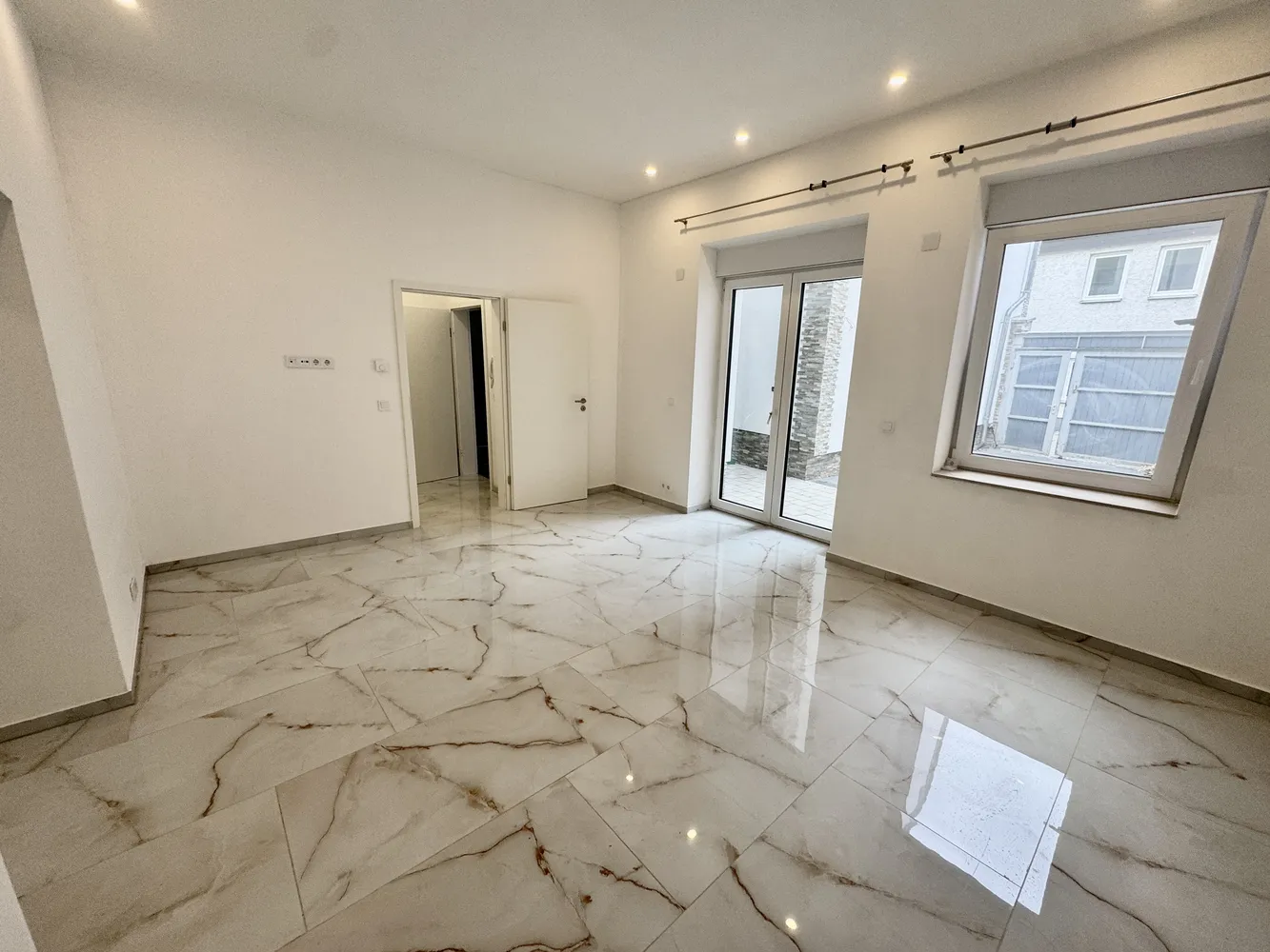3 Zimmer Wohnung mit 67 m² in Wiesbaden – Bild 3