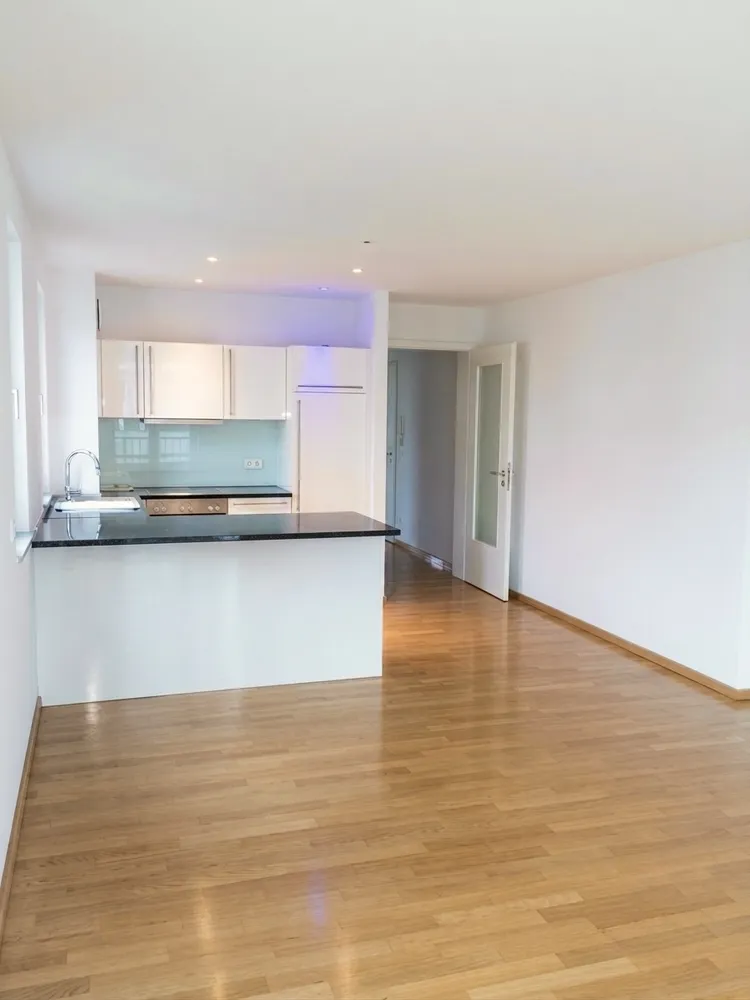 2 Zimmer Wohnung mit 67 m² in München – Bild 1