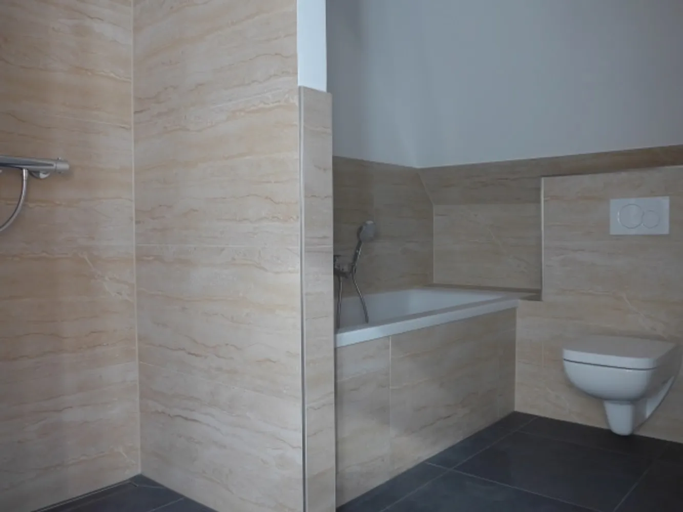 4 Zimmer Wohnung mit 135 m² in Dresden – Bild 12