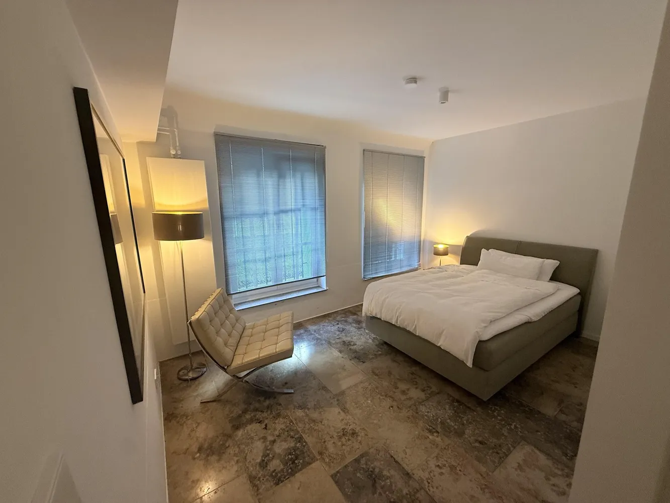 1 Zimmer Wohnung mit 80 m² in Köln – Bild 12