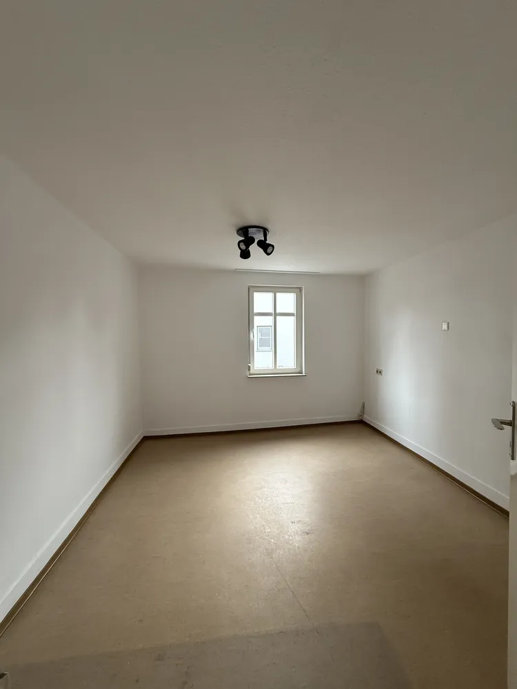 6 Zimmer Wohnung mit 142 m² in Metzingen – Bild 8