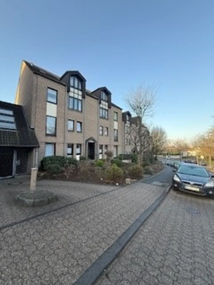 5 Zimmer Wohnung mit 115 m² in Bergisch Gladbach – Bild 3