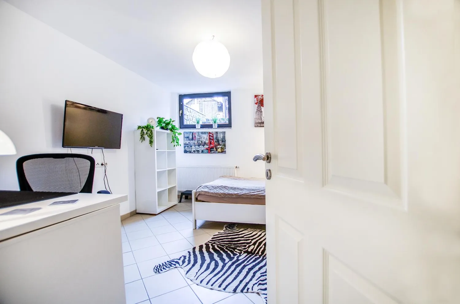 1 Zimmer Wohnung mit 27 m² in Köln – Bild 2