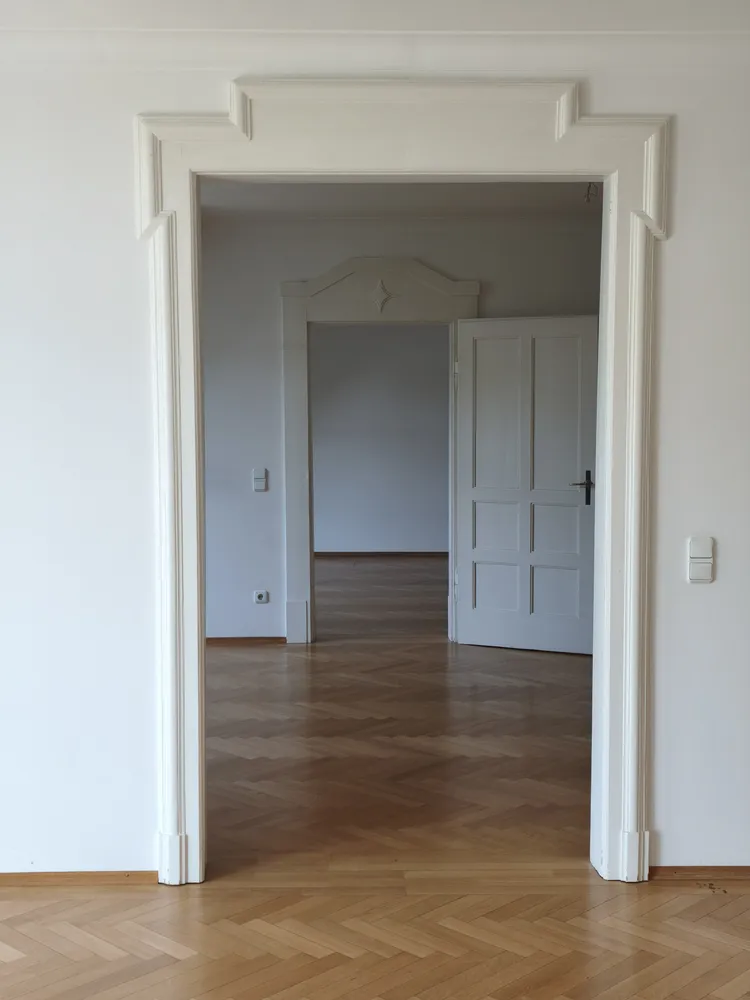 5 Zimmer Wohnung mit 200 m² in München – Bild 11