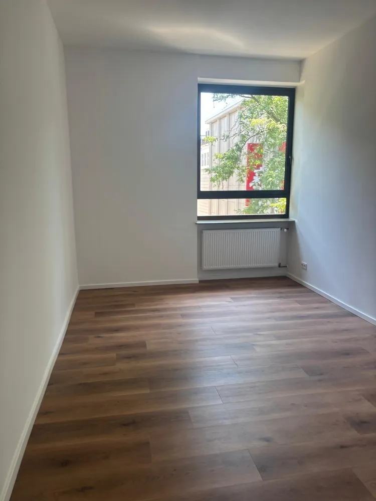 7 Zimmer Wohnung mit 180 m² in Darmstadt – Bild 4