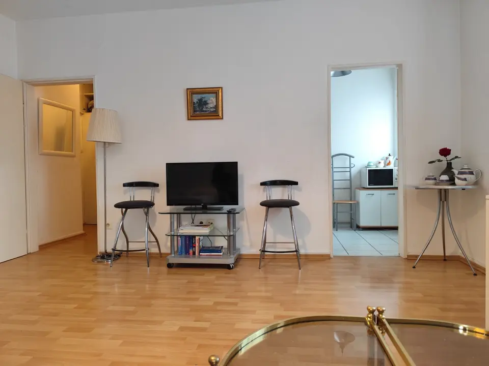 WG-Zimmer mit 35 m² in Frankfurt am Main – Bild 10