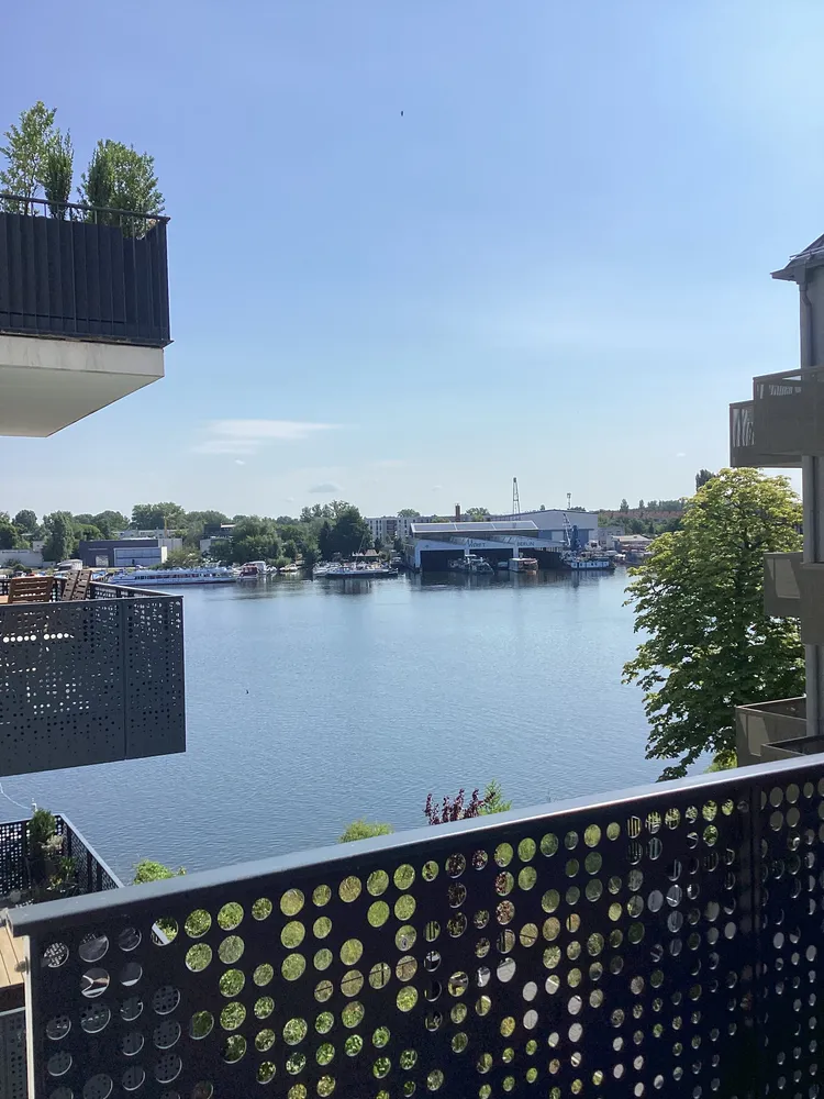 4 Zimmer Wohnung mit 109 m² in Berlin – Bild 1