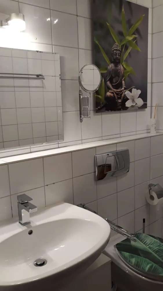 1 room apartment with 32 m² in Stuttgart – Photo 8