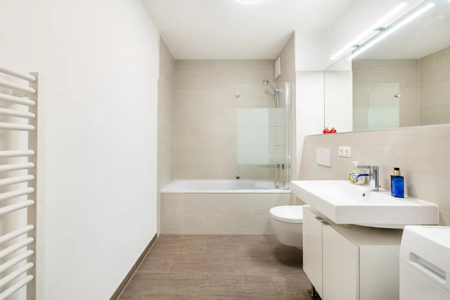 Shared room with 17 m² in Munich – Photo 2