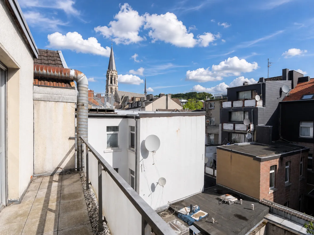 3 Zimmer Wohnung mit 87 m² in Aachen – Bild 2