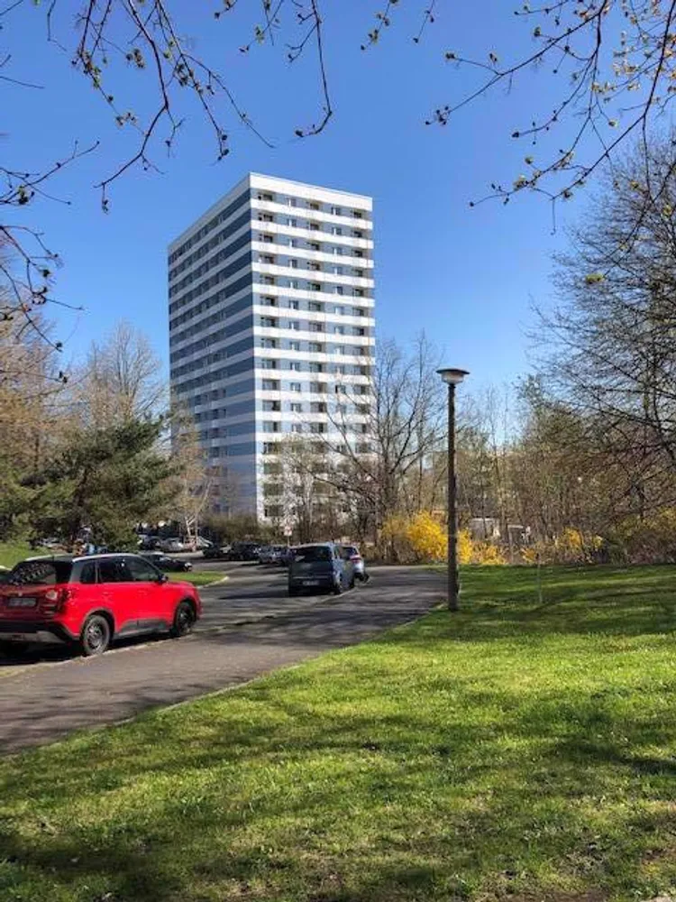 3 Zimmer Wohnung mit 77 m² in Dresden – Bild 1