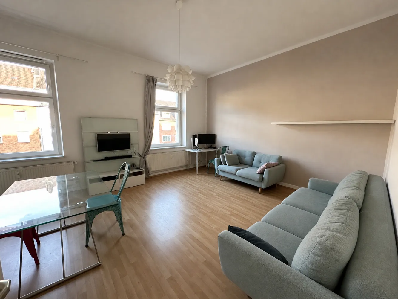2 Zimmer Wohnung mit 75 m² in Düsseldorf – Bild 1