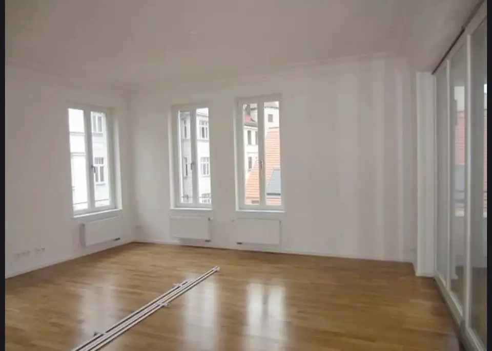 4 Zimmer Wohnung mit 118 m² in Leipzig – Bild 1