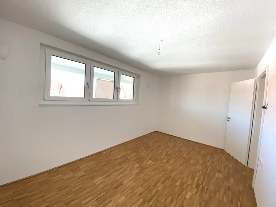 4 Zimmer Wohnung mit 105 m² in Leonberg – Bild 2