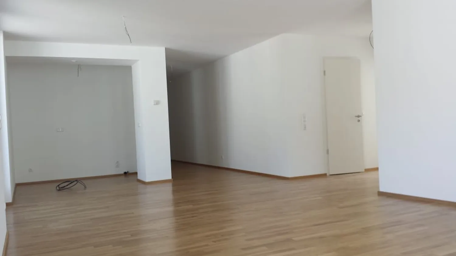8 Zimmer Wohnung mit 240 m² in Aachen – Bild 7