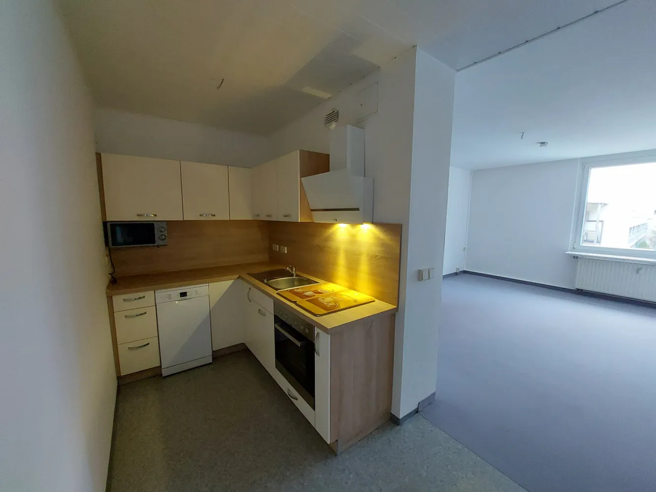 3 Zimmer Wohnung mit 82 m² in Suhl – Bild 4