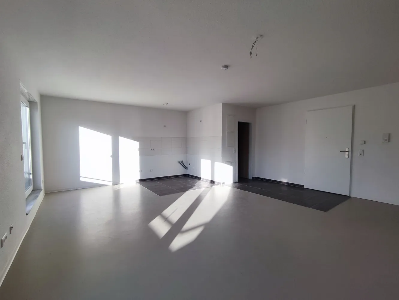 2 Zimmer Wohnung mit 81 m² in Köln – Bild 2