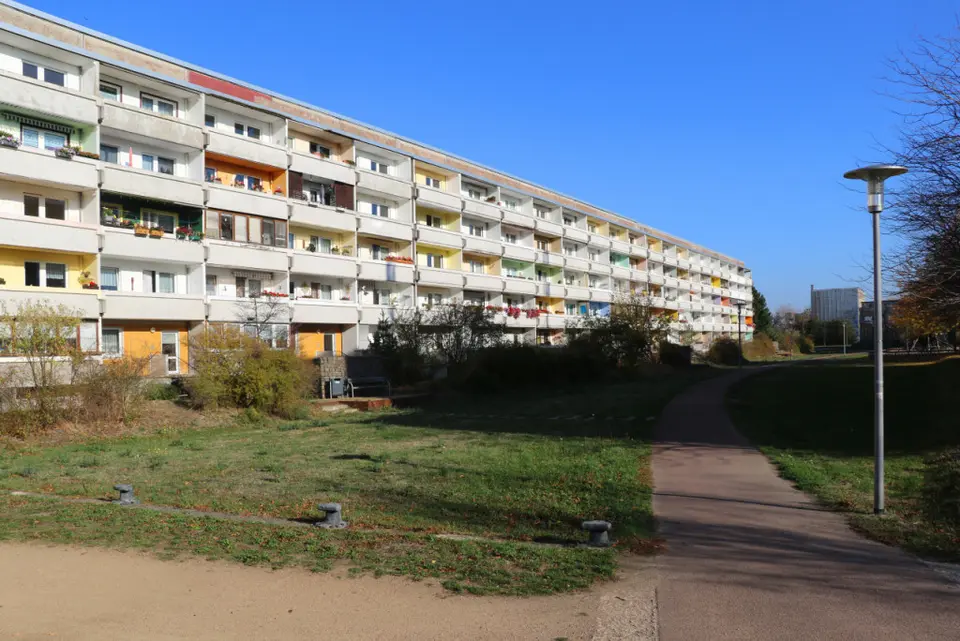 4 Zimmer Wohnung mit 84 m² in Dessau-Roßlau – Bild 1
