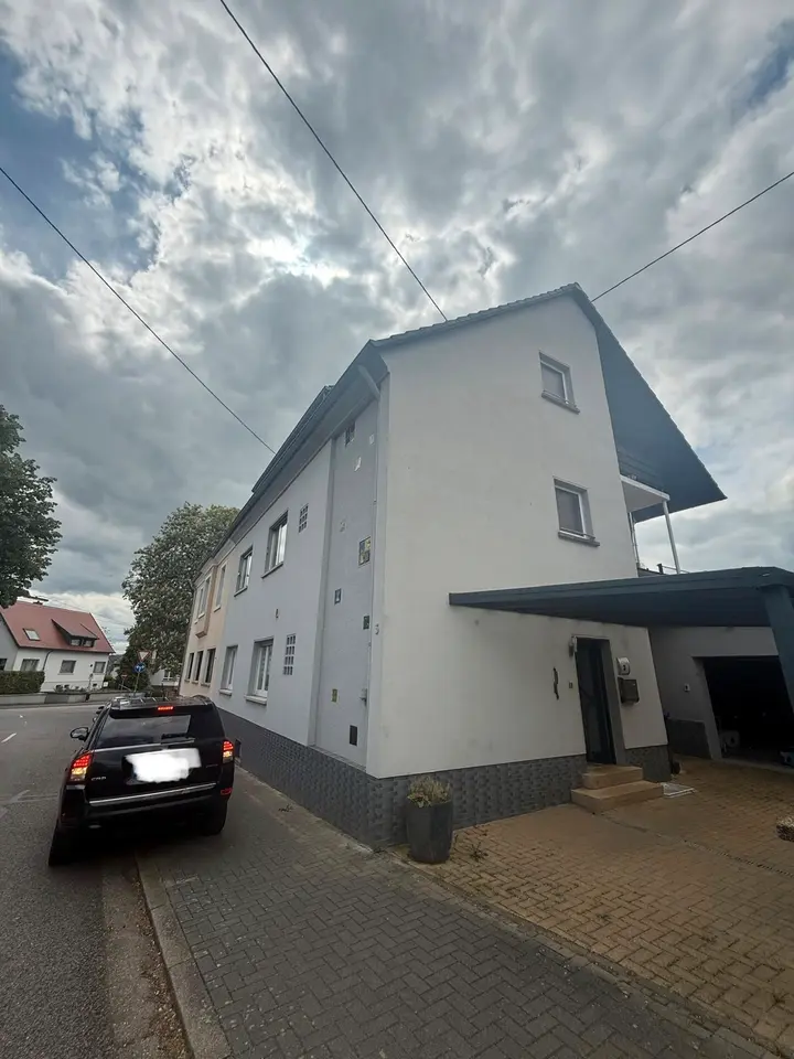 9 Zimmer Wohnung mit 240 m² in Saarbrücken – Bild 3
