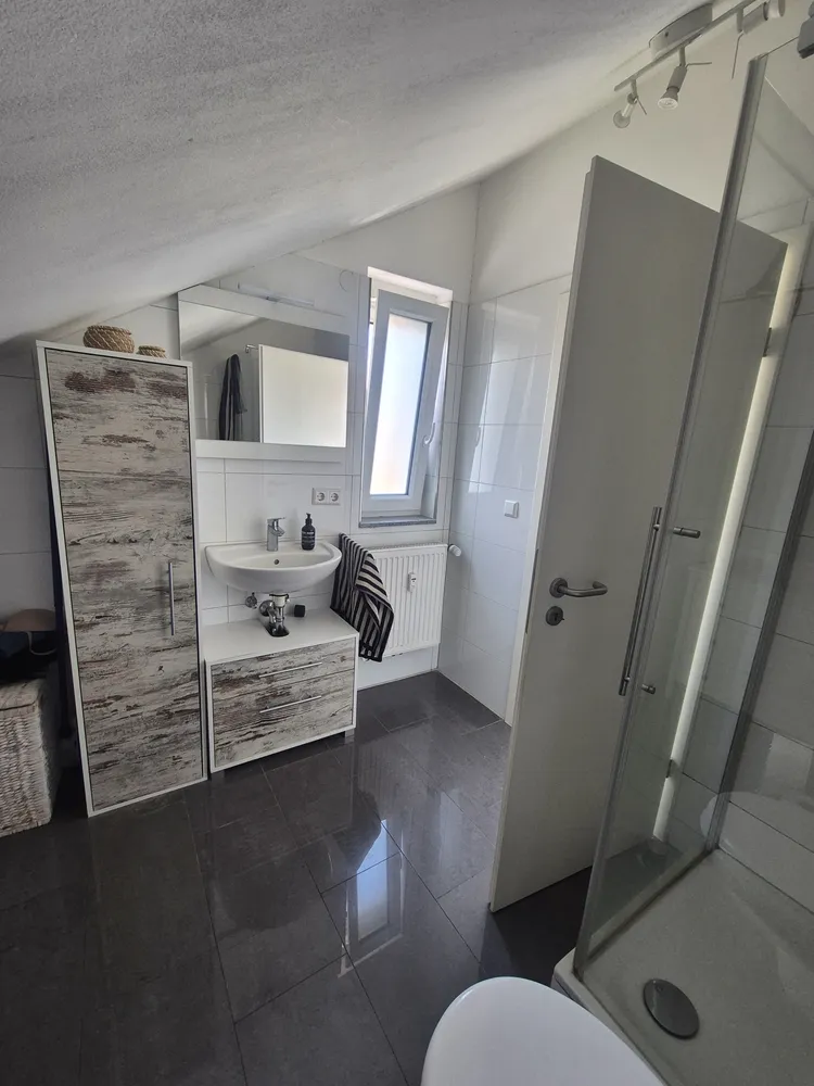2 Zimmer Wohnung mit 50 m² in Karlsruhe – Bild 4