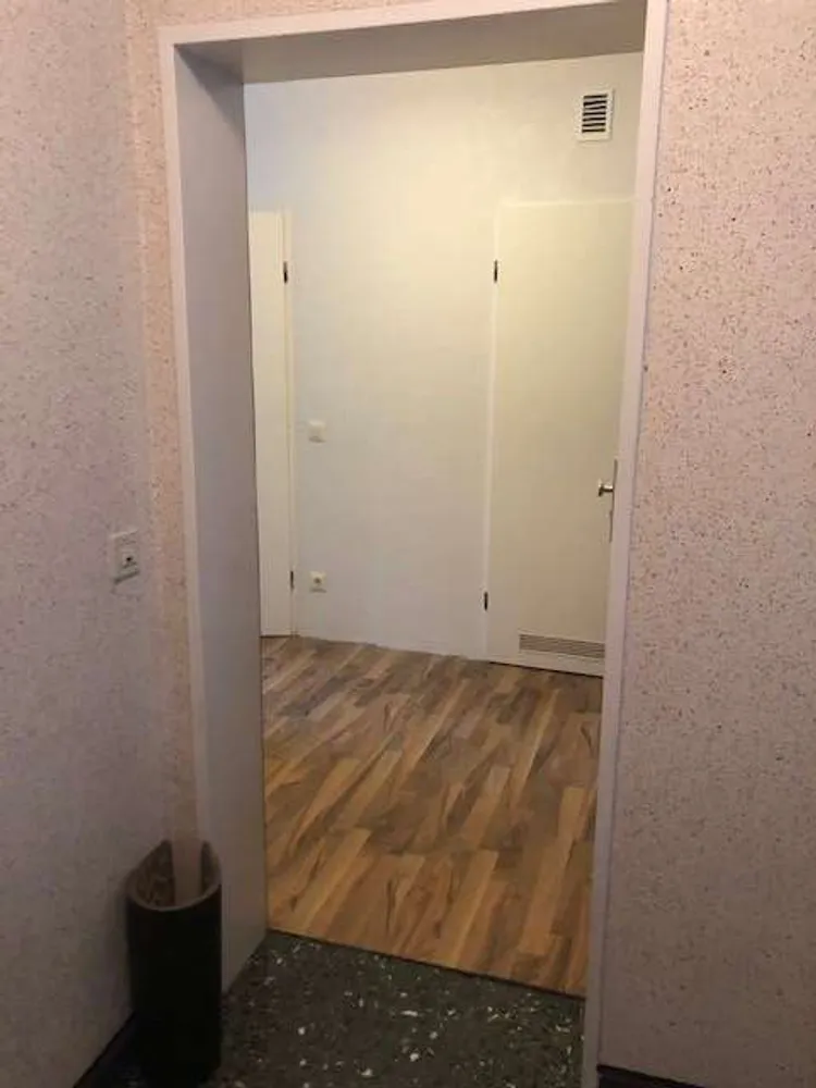 3 Zimmer Wohnung mit 60 m² in Duisburg – Bild 2