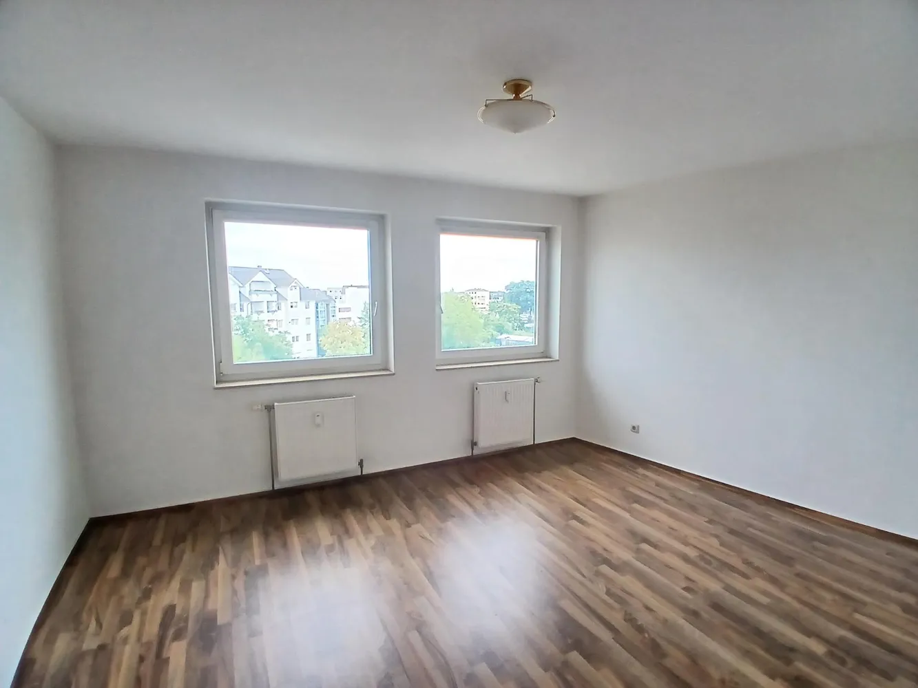 2 room apartment with 70 m² in Magdeburg – Photo 4